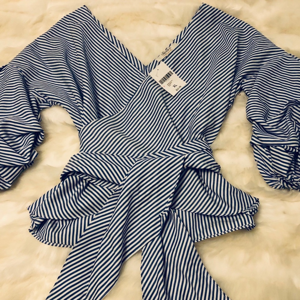Forever 21 stripe puff sleeve blouse